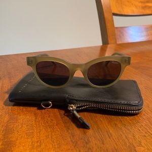 THEY ARE BACK Lightly used Quay x Kylie Jenner Starstruck Sunglasses-